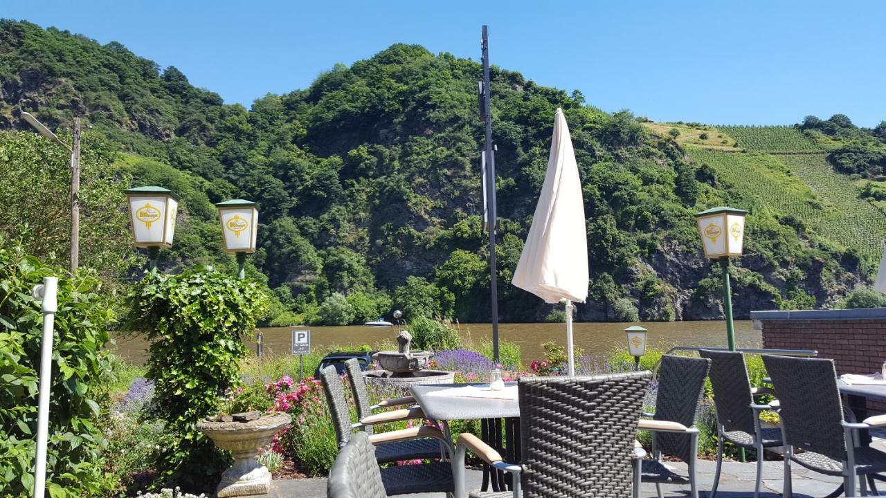 Alt Reinsport Hotel Piesport Exterior photo