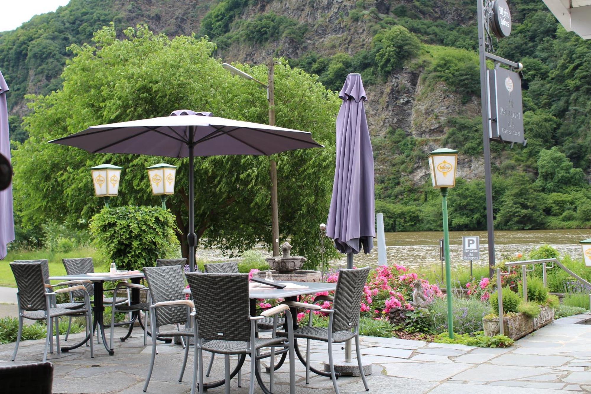 Alt Reinsport Hotel Piesport Exterior photo